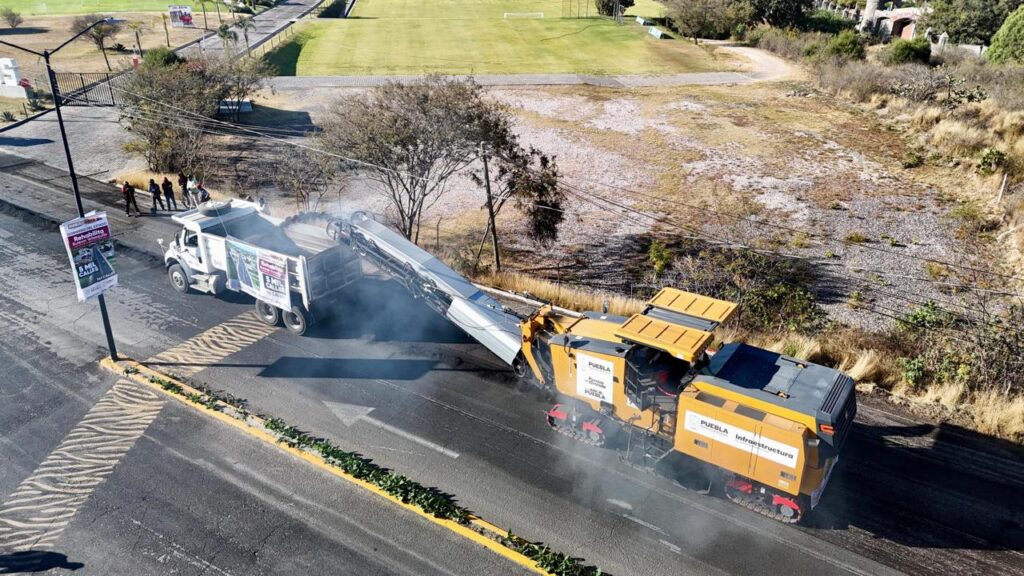 Puebla renueva su infraestructura vial con un modelo eficiente y ahorro del 60 % Puebla renueva su infraestructura vial con un modelo eficiente y ahorro del 60 %