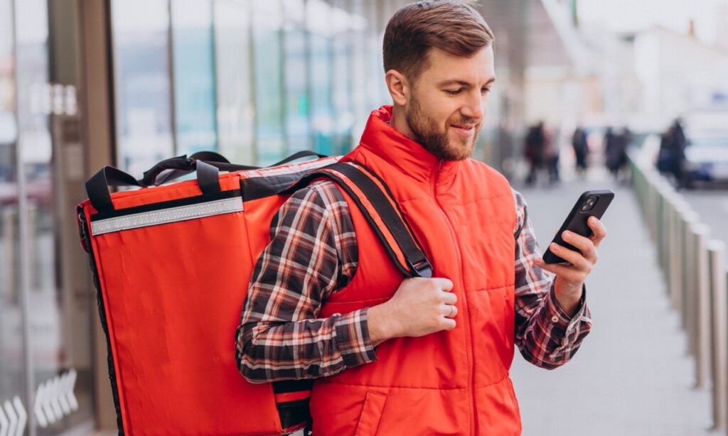 Repartidores de apps en México enfrentan incertidumbre tras reforma laboral