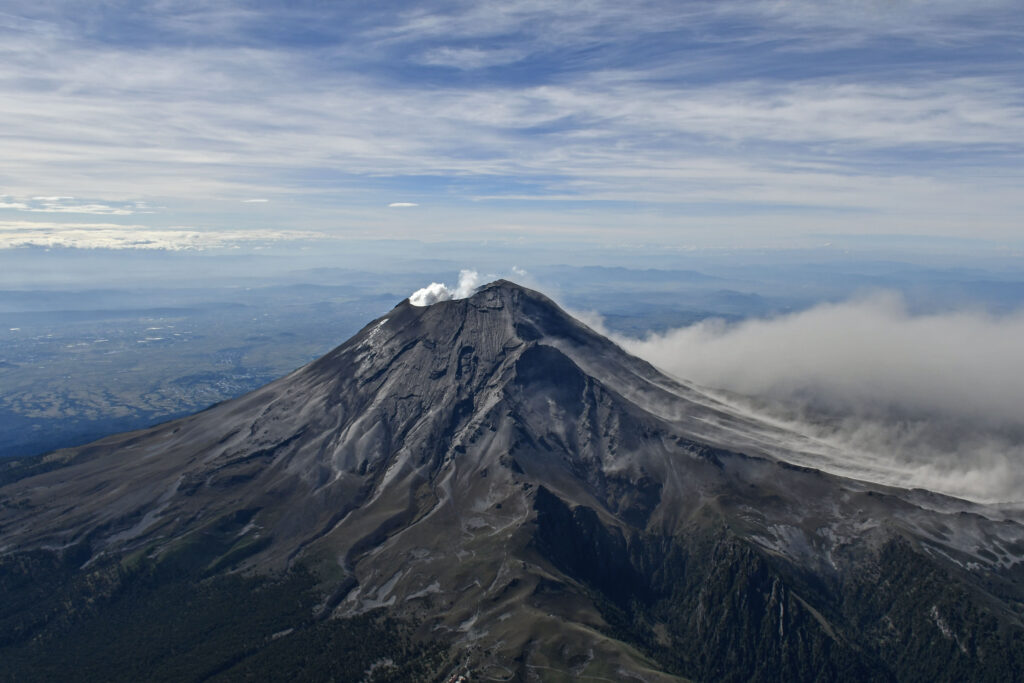 Autoridades alertan la actividad del volcán Popocatépetl