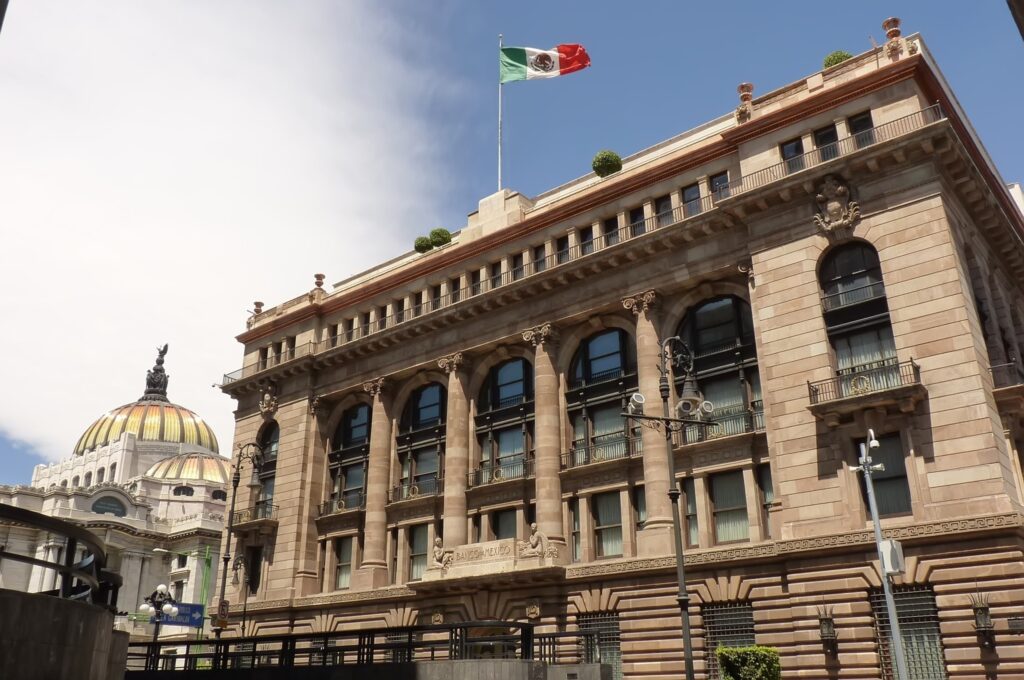 Banxico y el desafío de la inflación persistente: seis años sin alcanzar la meta