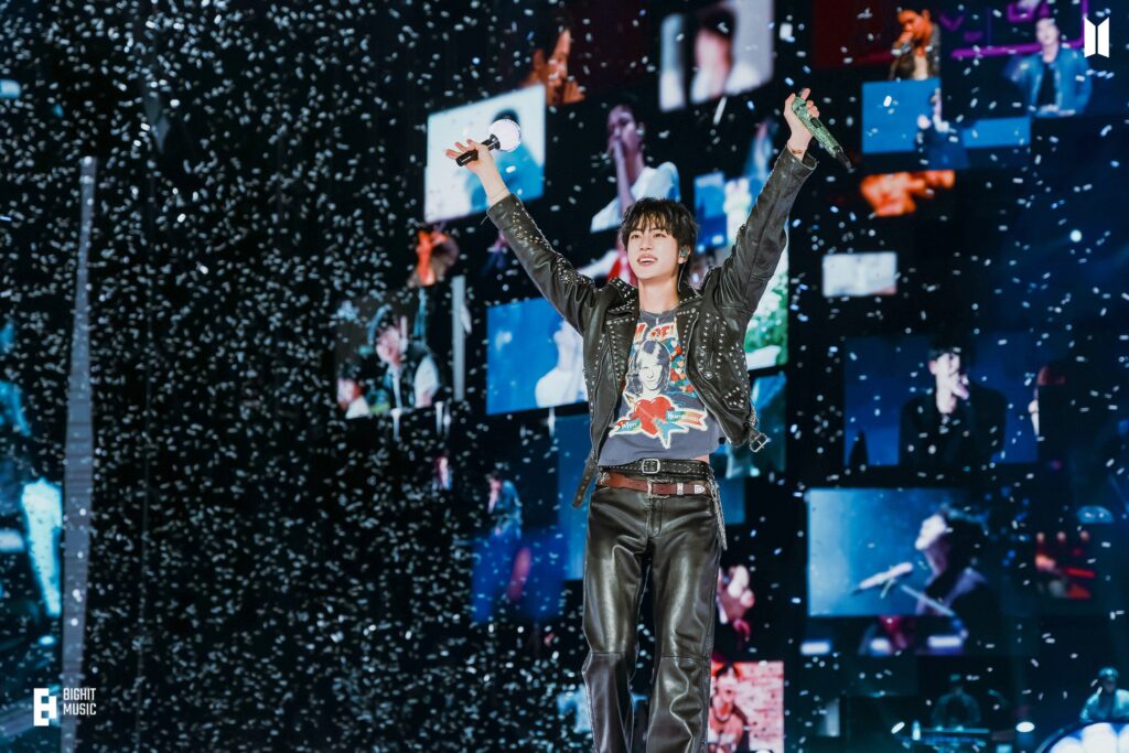 La CDMX busca más conciertos de BTS ante la avalancha de fans