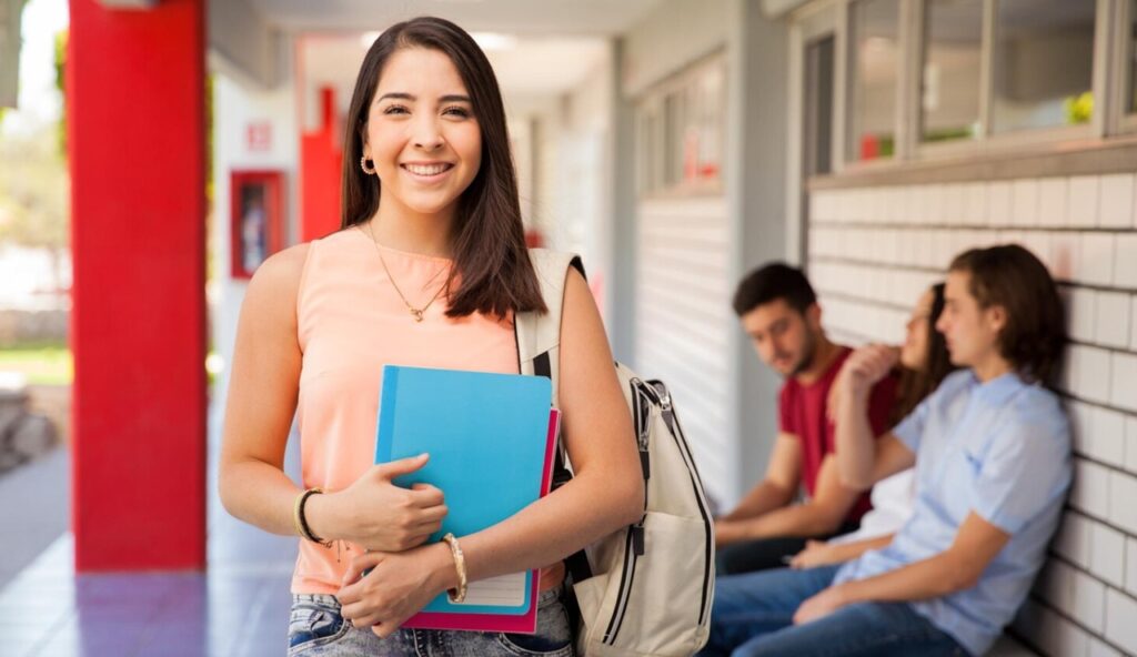 México ampliará la oferta de educación media superior y superior