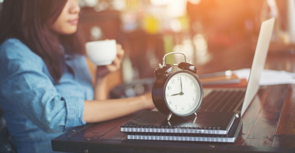 Senado inicia el análisis para reducir la jornada laboral de 48 a 40 horas semanales