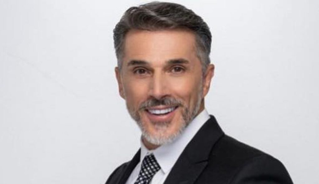 Sergio Mayer Bretón: De cantante en Garibaldi a diputado en reality Sergio Mayer Bretón: De cantante en Garibaldi a diputado en reality