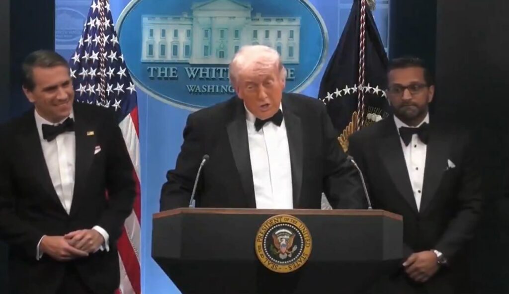 Trump plantea reforzar seguridad en la Casa Blanca